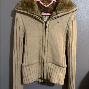 RARE Abercrombie & Fitch Tan Sweater with Faux Fur Lining